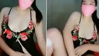 Mona Semok Lagi Live Pamer Susu Toge Belahan Sexy